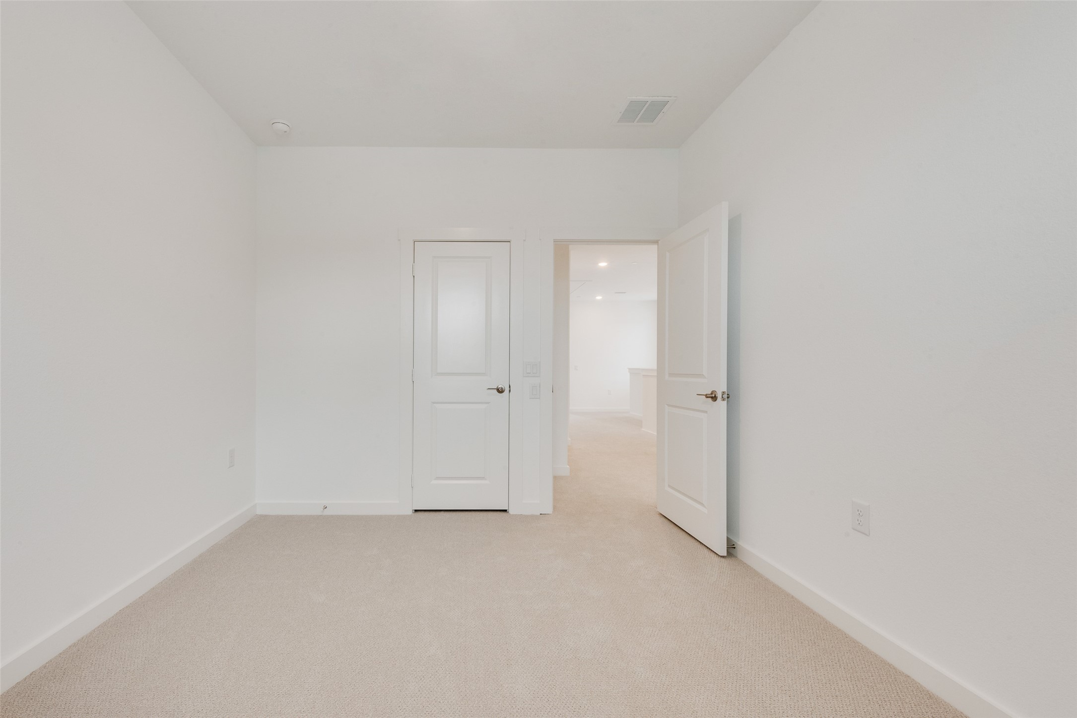 1811 Parkview