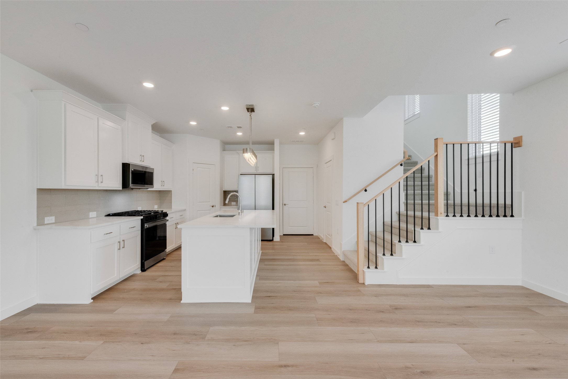 1811 Parkview