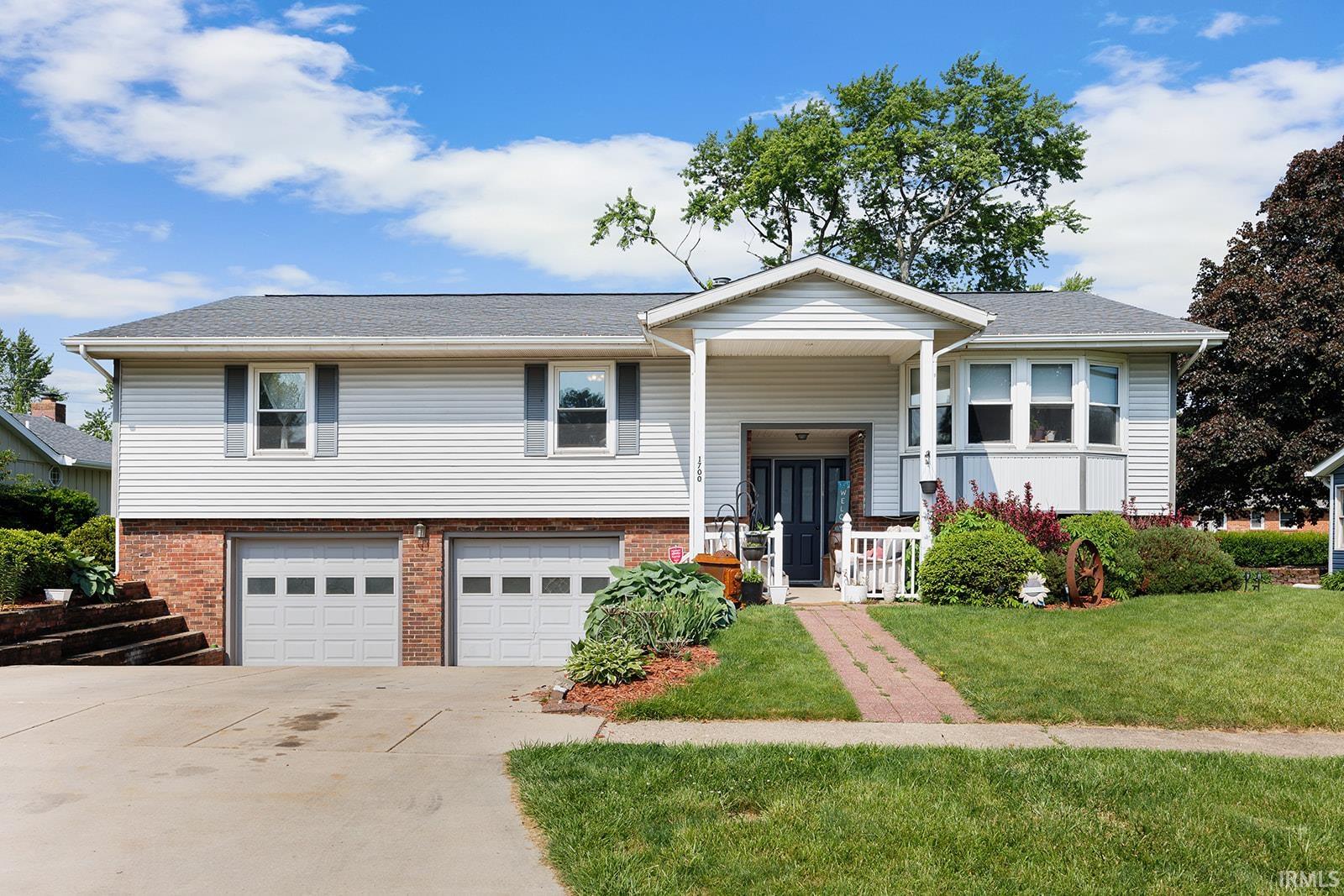 1700 Tanglewood Drive