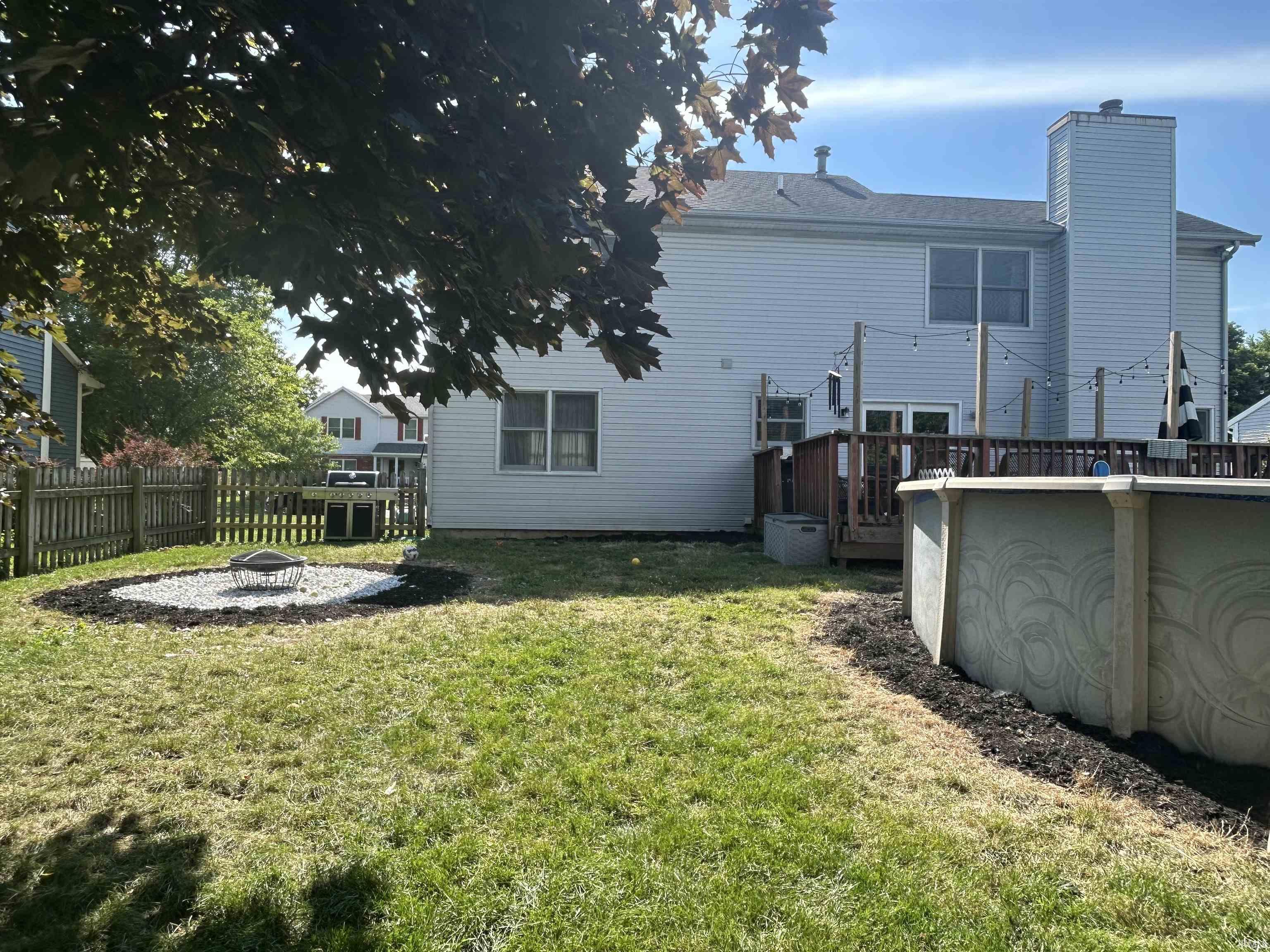 2207 Wake Robin Drive