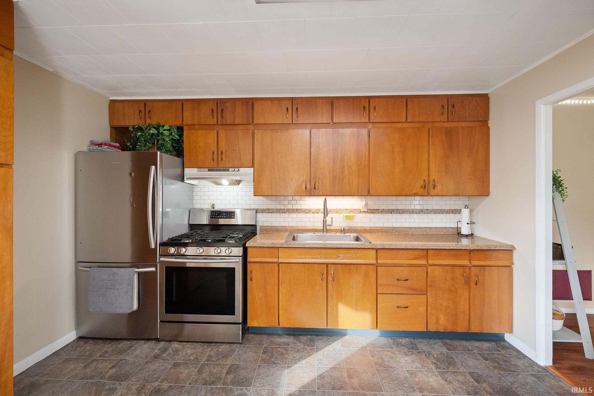412 W 4th Street