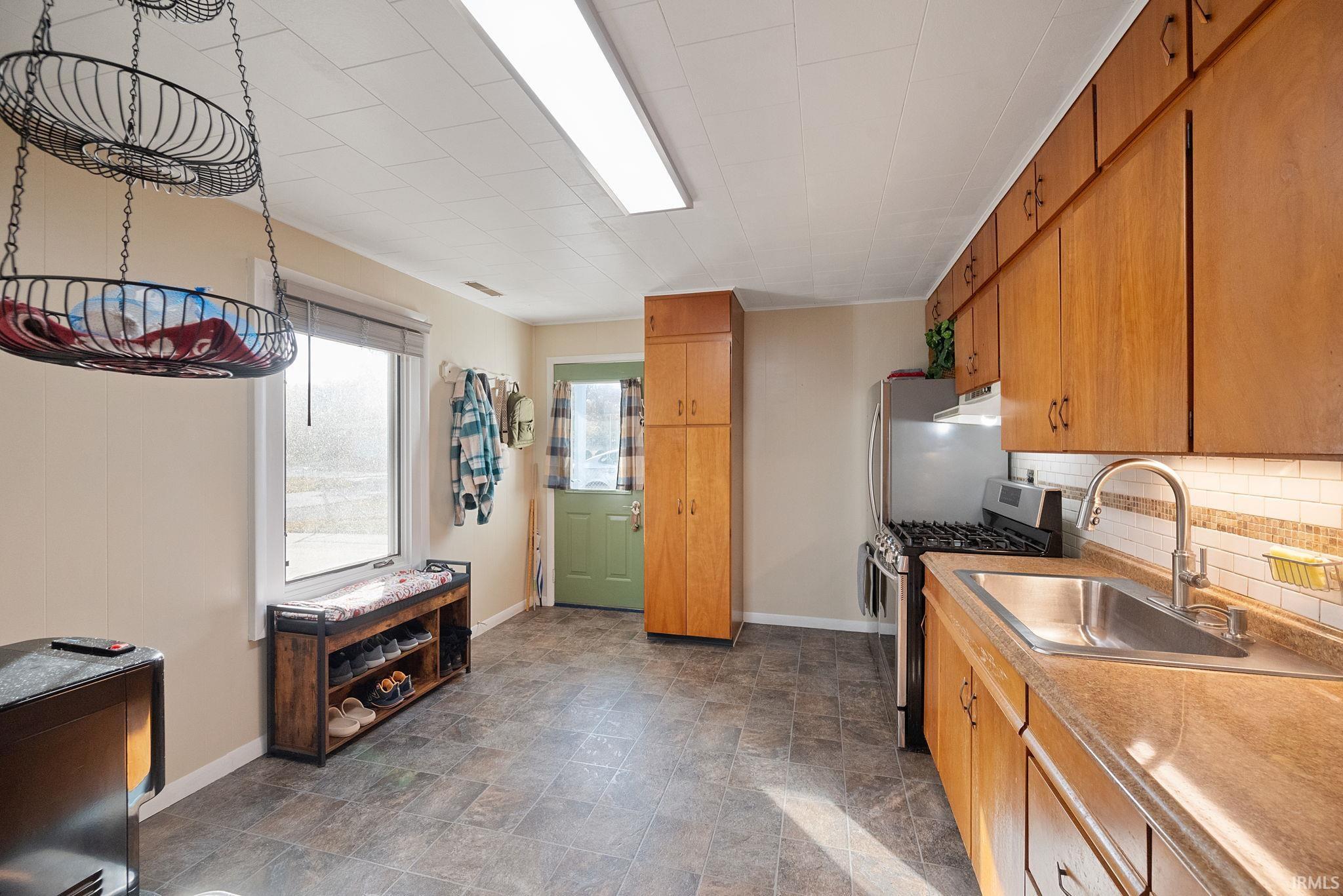 412 W 4th Street