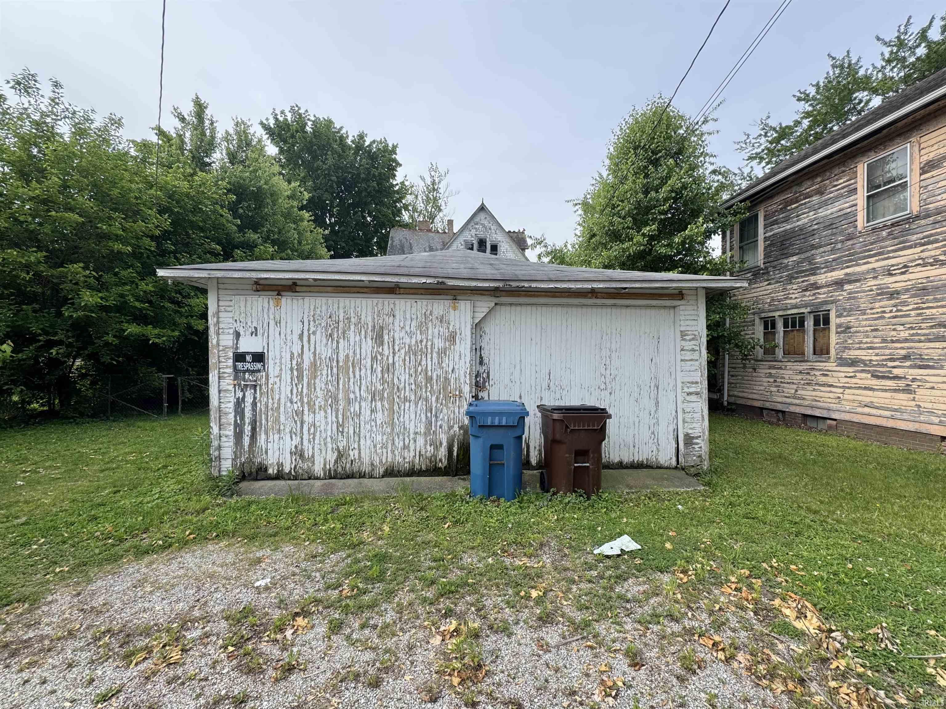 806 E Market Street