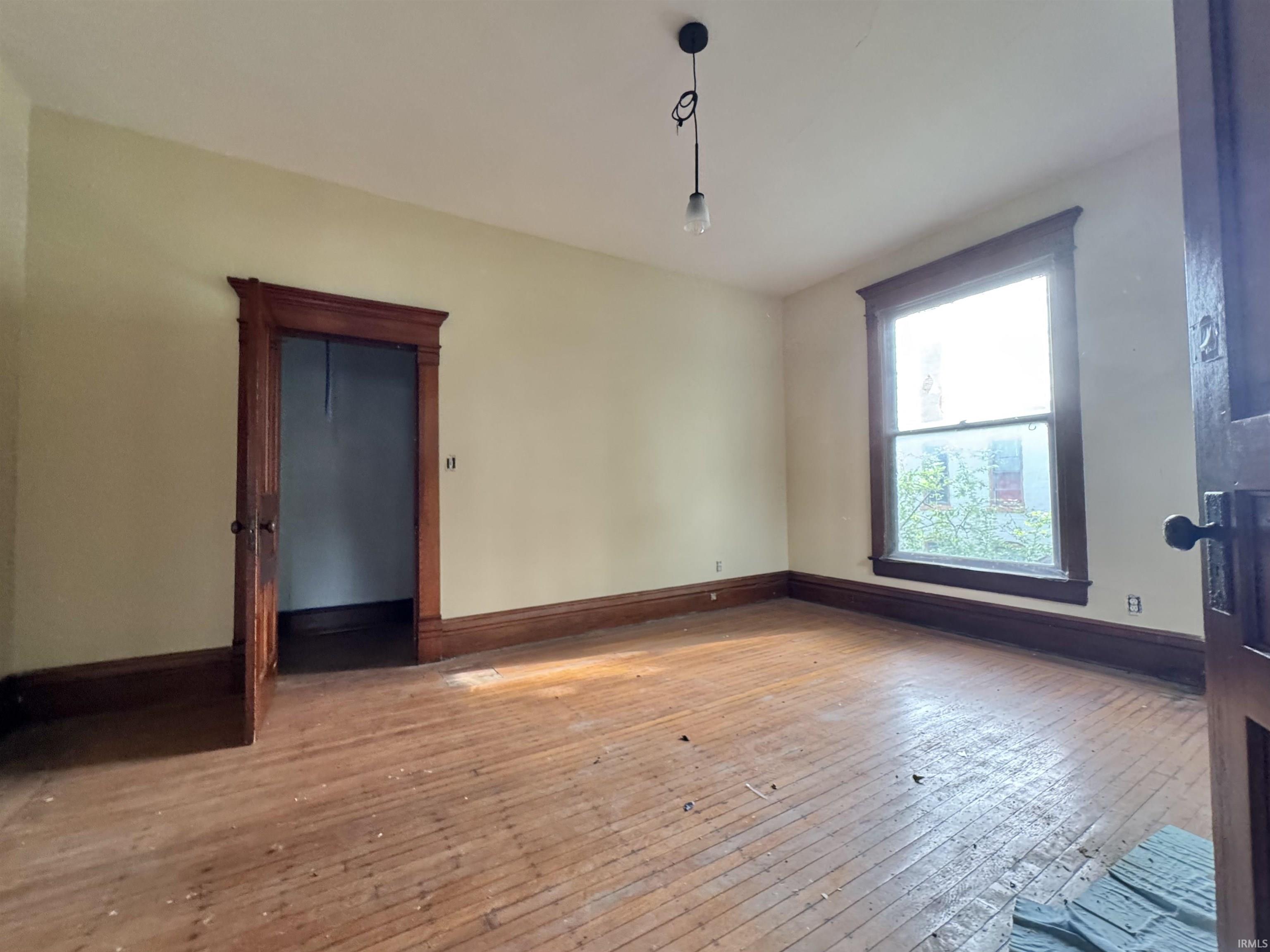806 E Market Street