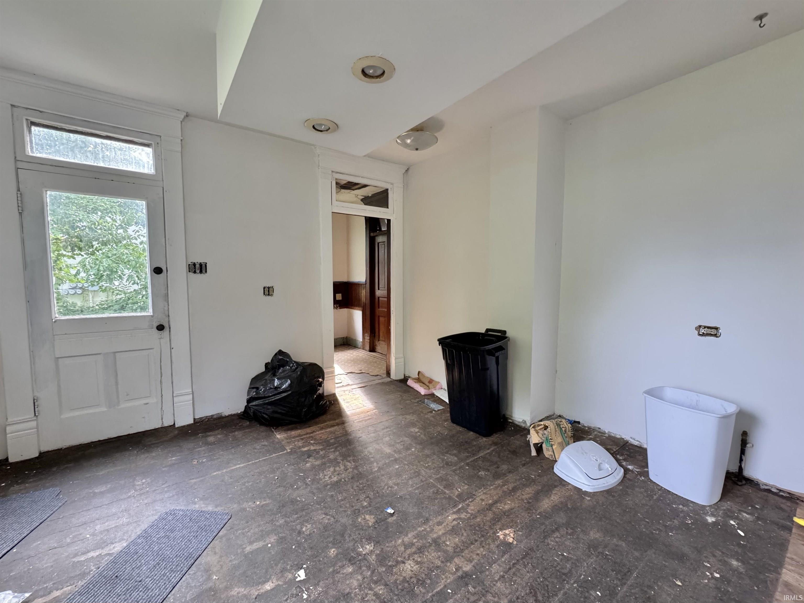 806 E Market Street