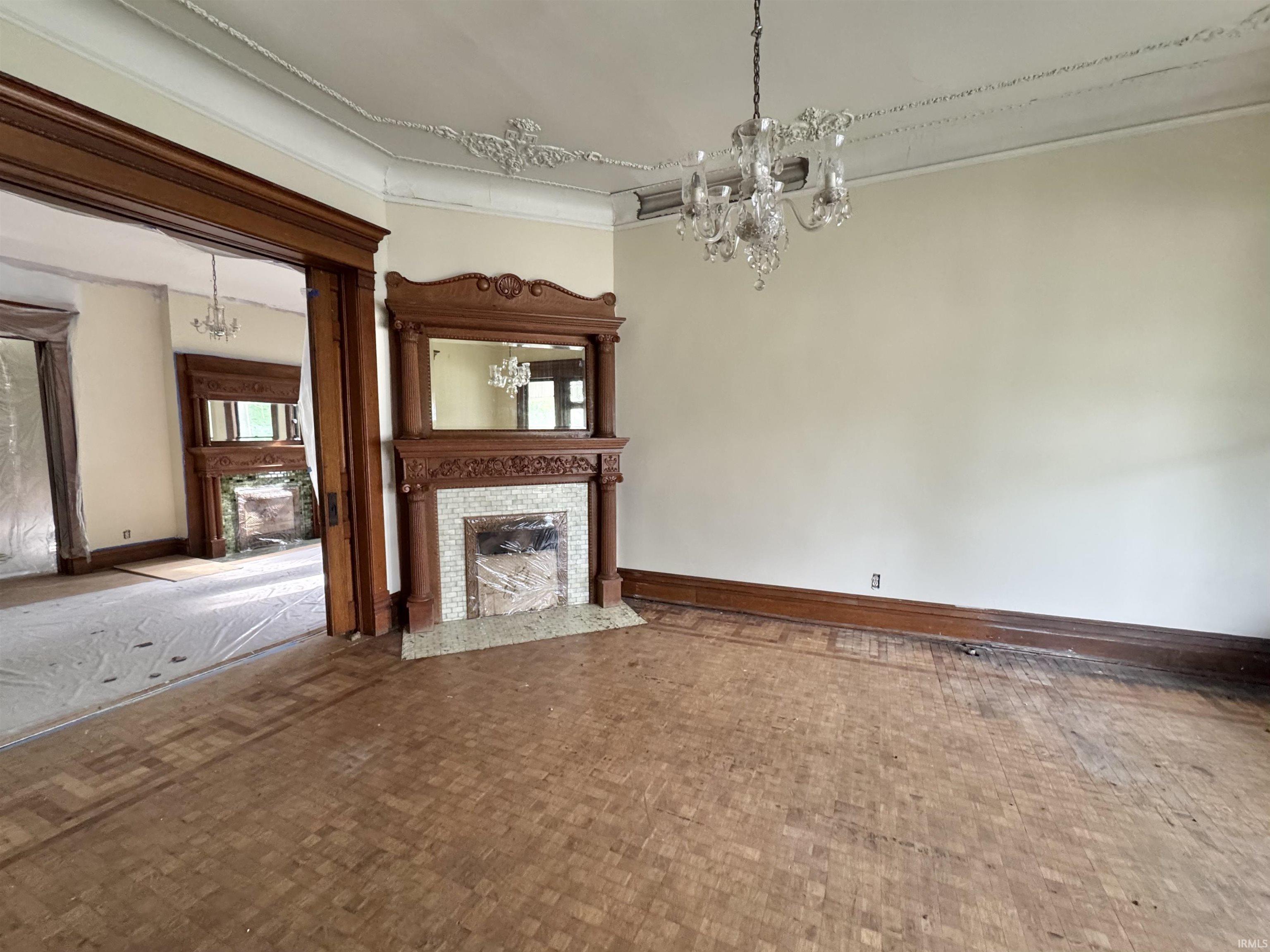 806 E Market Street
