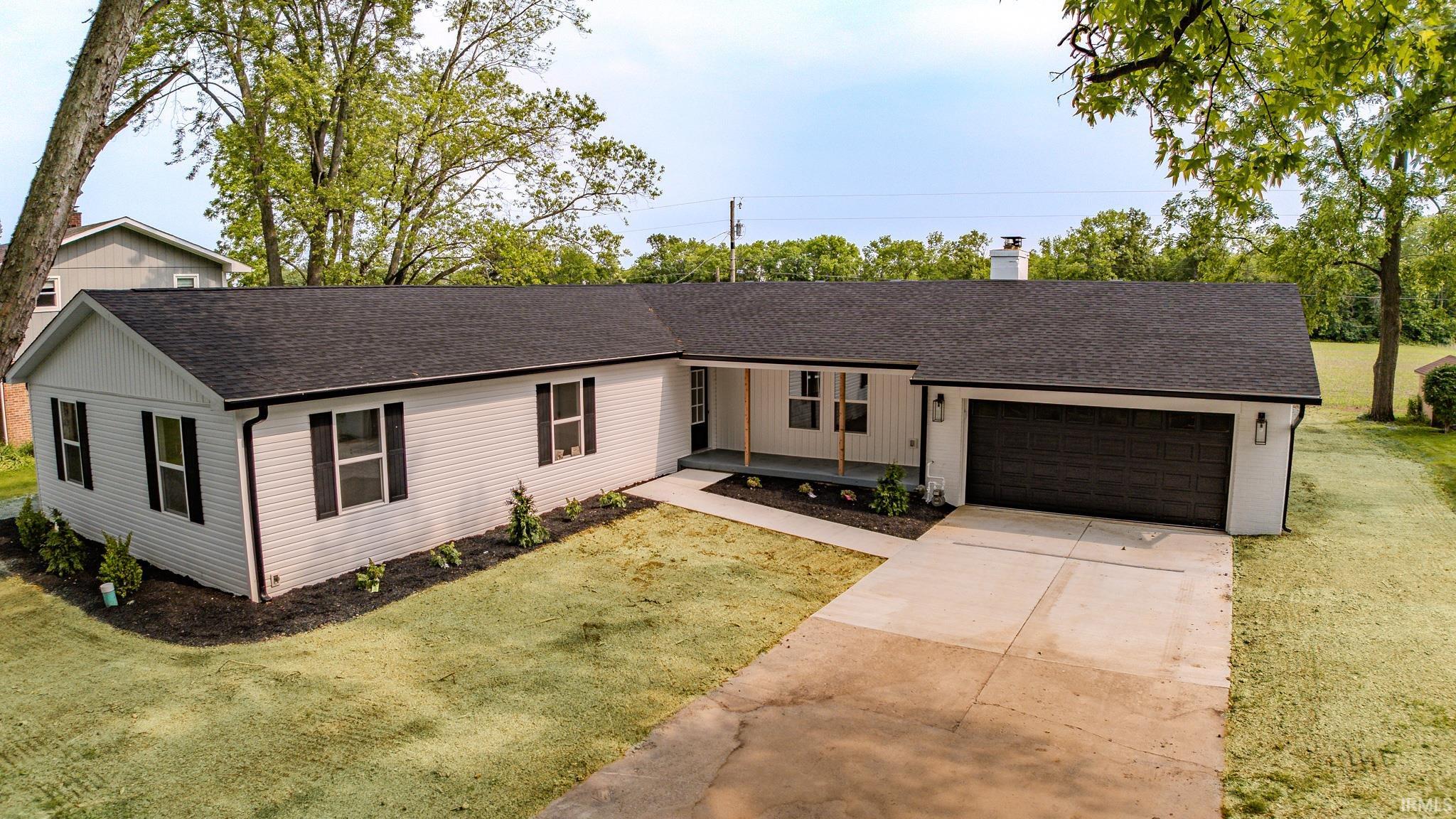 2135 Old Oak Drive