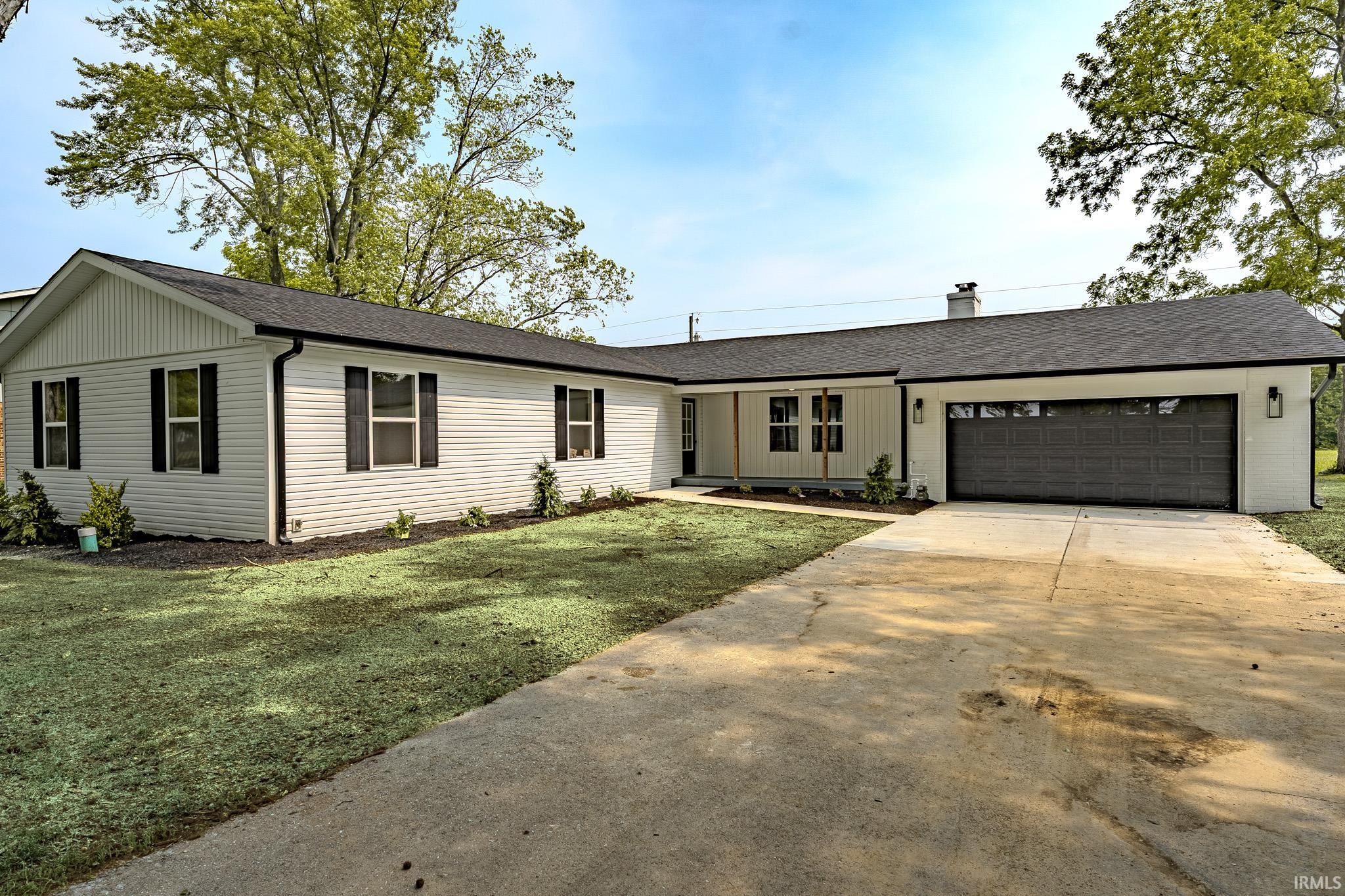 2135 Old Oak Drive