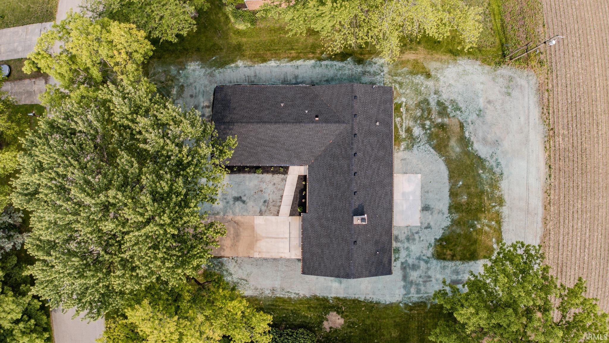 2135 Old Oak Drive