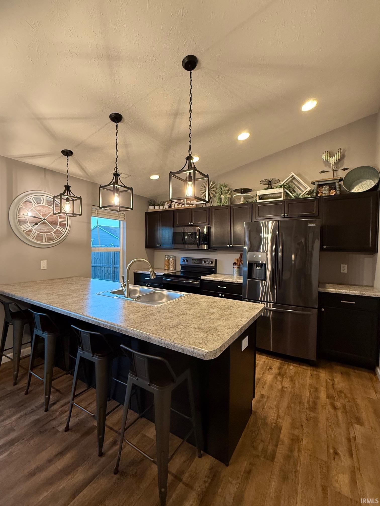 3211 Tanager Drive