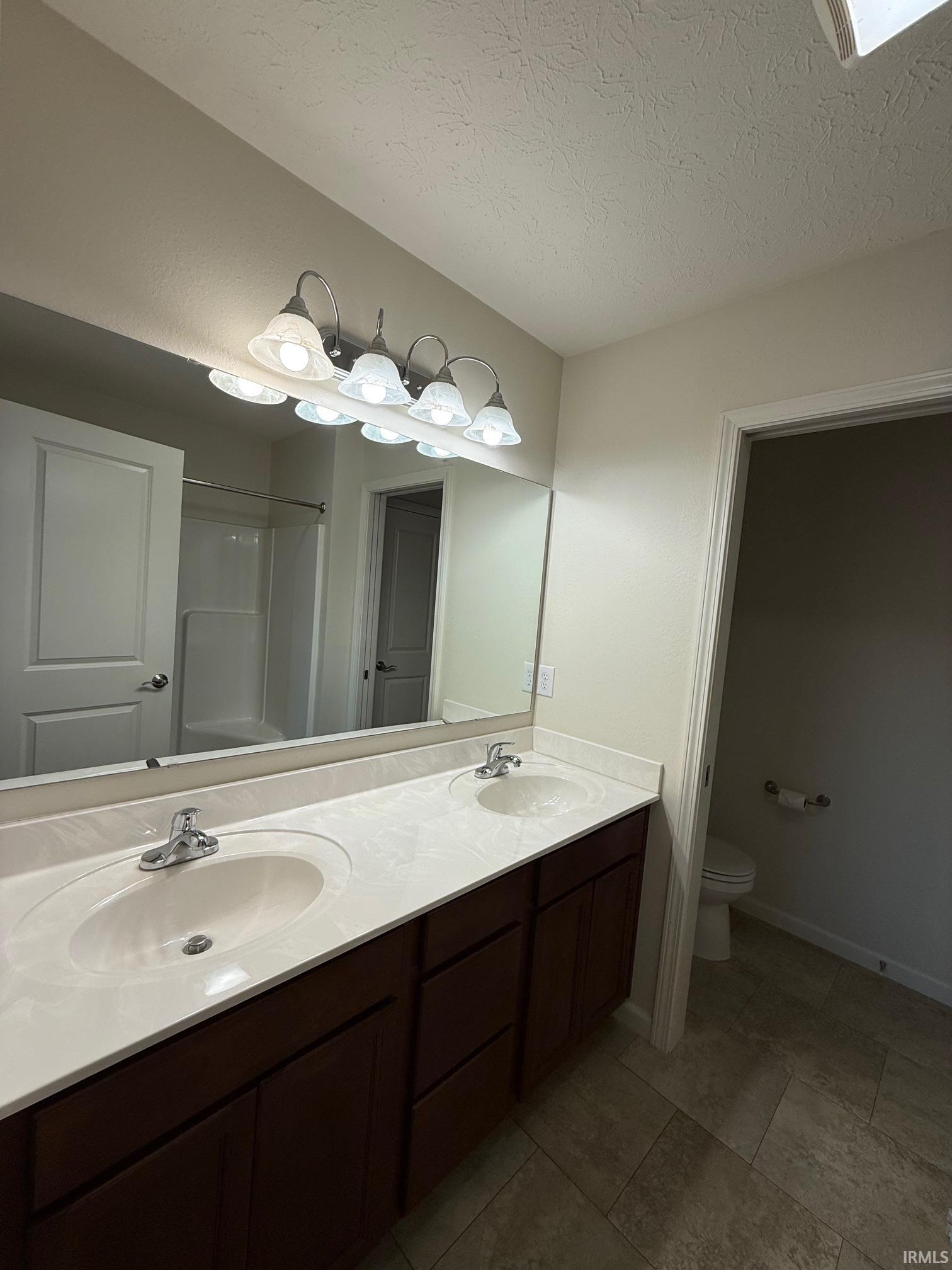 3211 Tanager Drive
