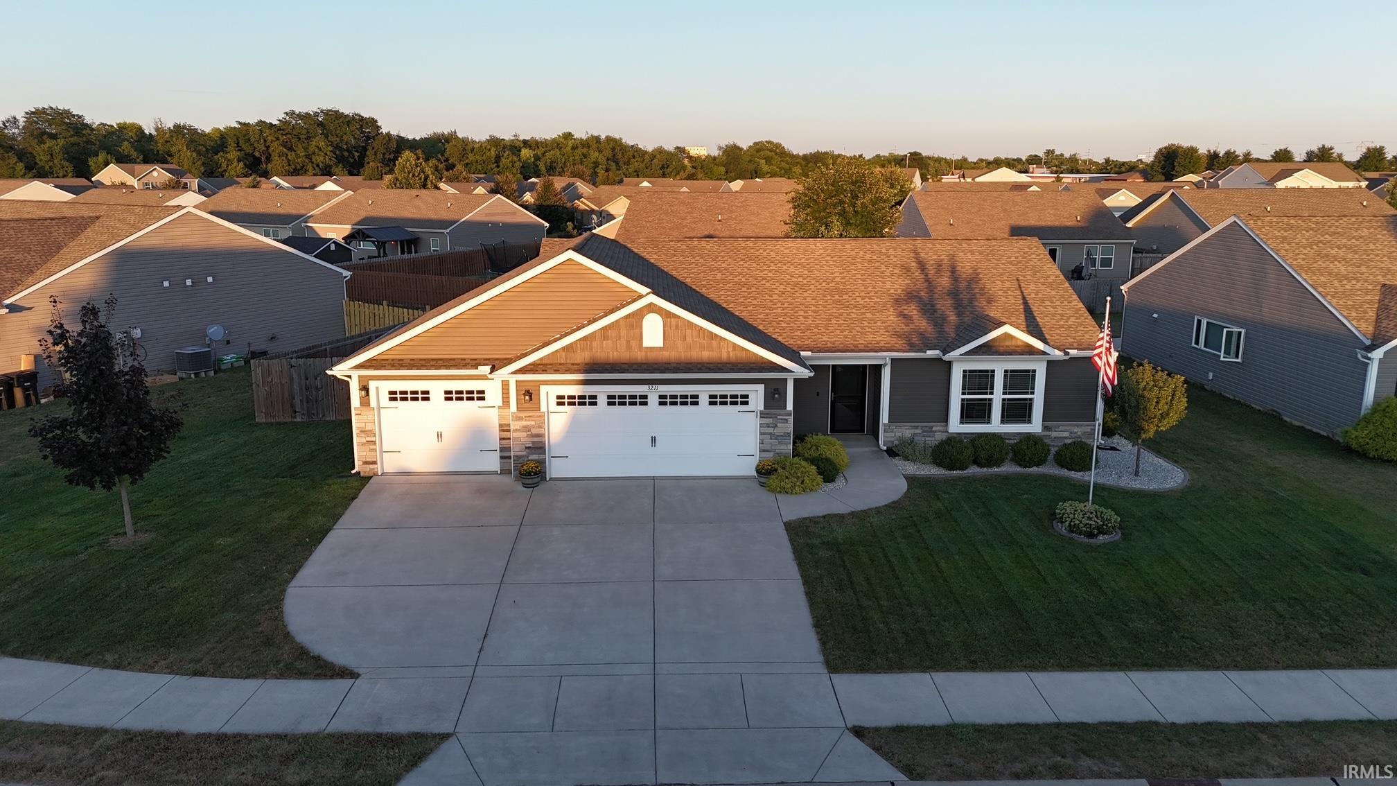 3211 Tanager Drive
