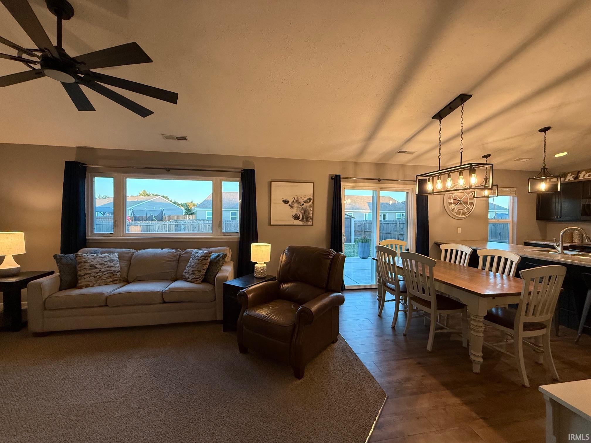 3211 Tanager Drive