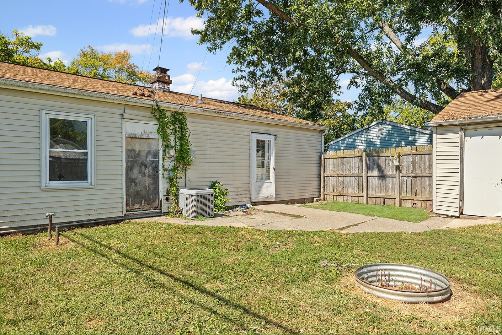 3025 Fairwood Drive