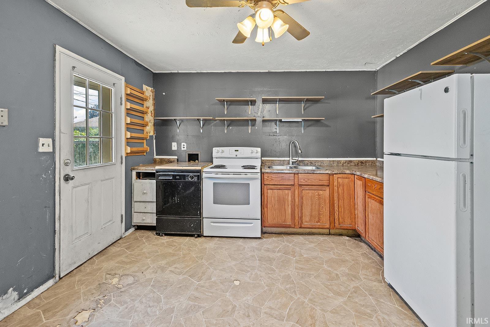 3025 Fairwood Drive