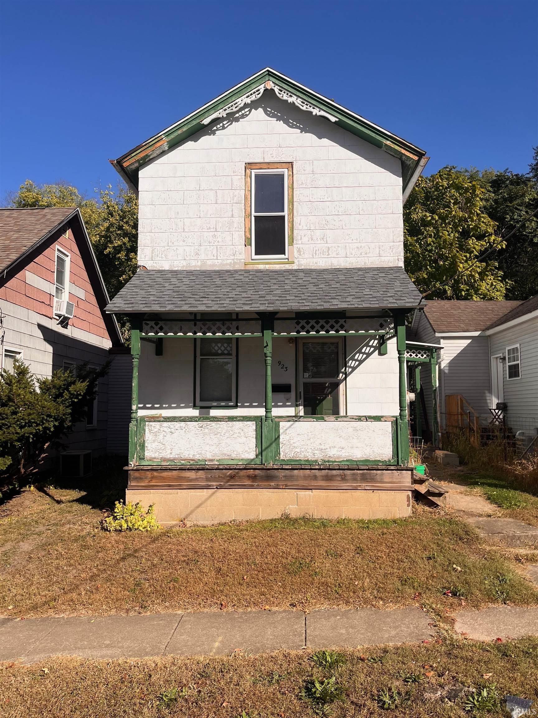 923 Holloway Drive