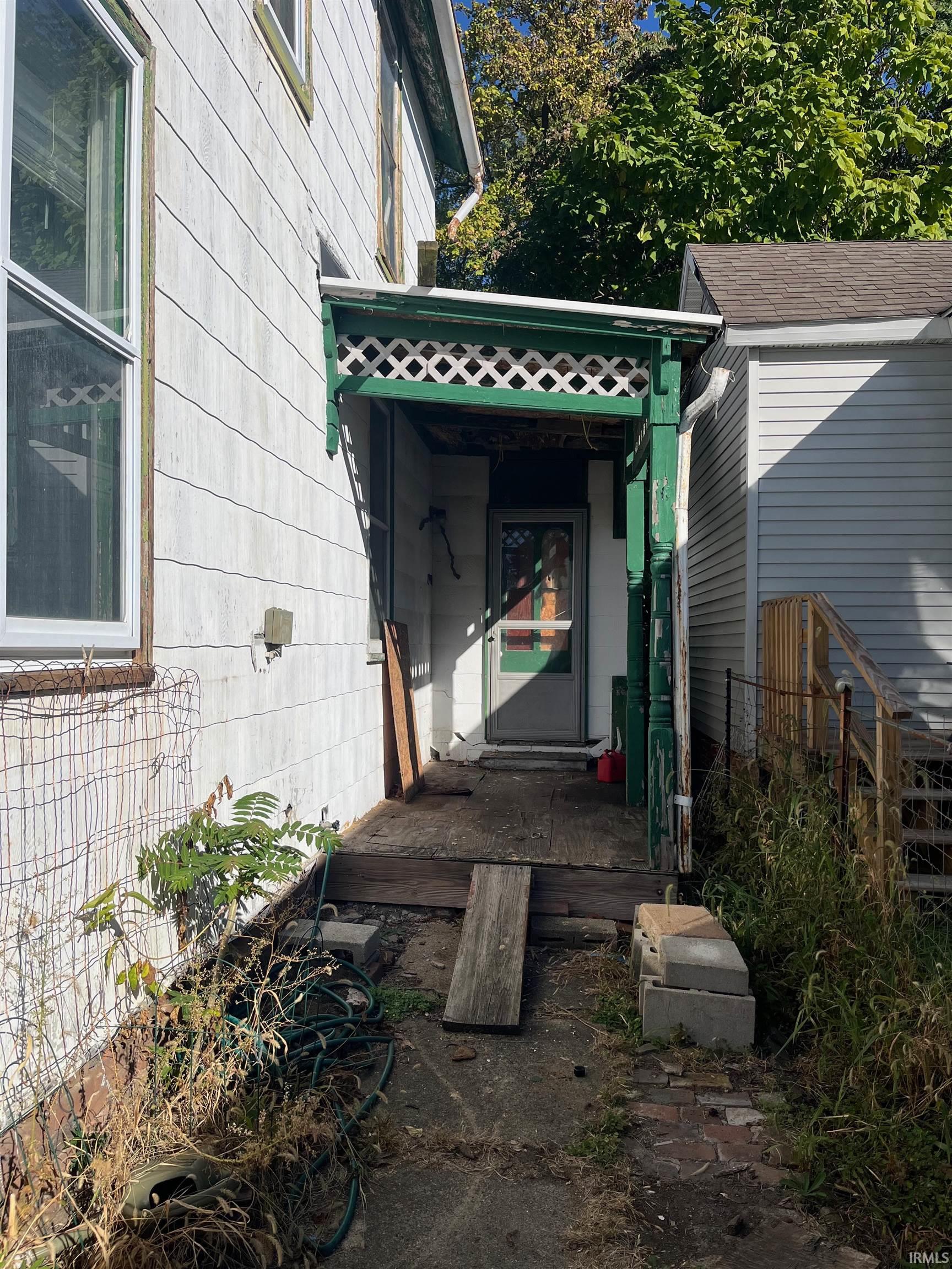 923 Holloway Drive
