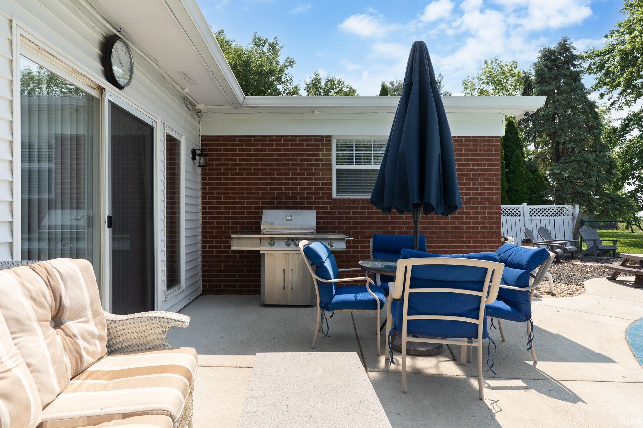 1323 Locust Place