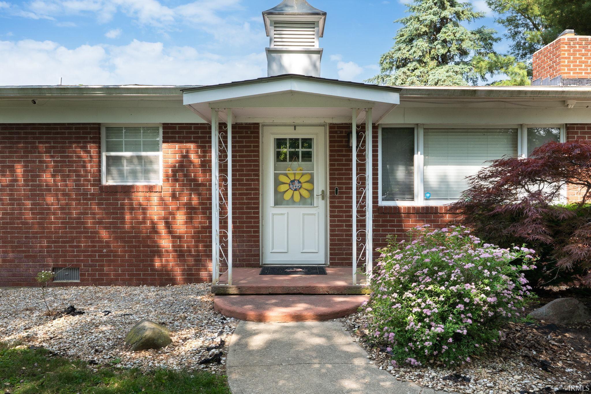 1323 Locust Place