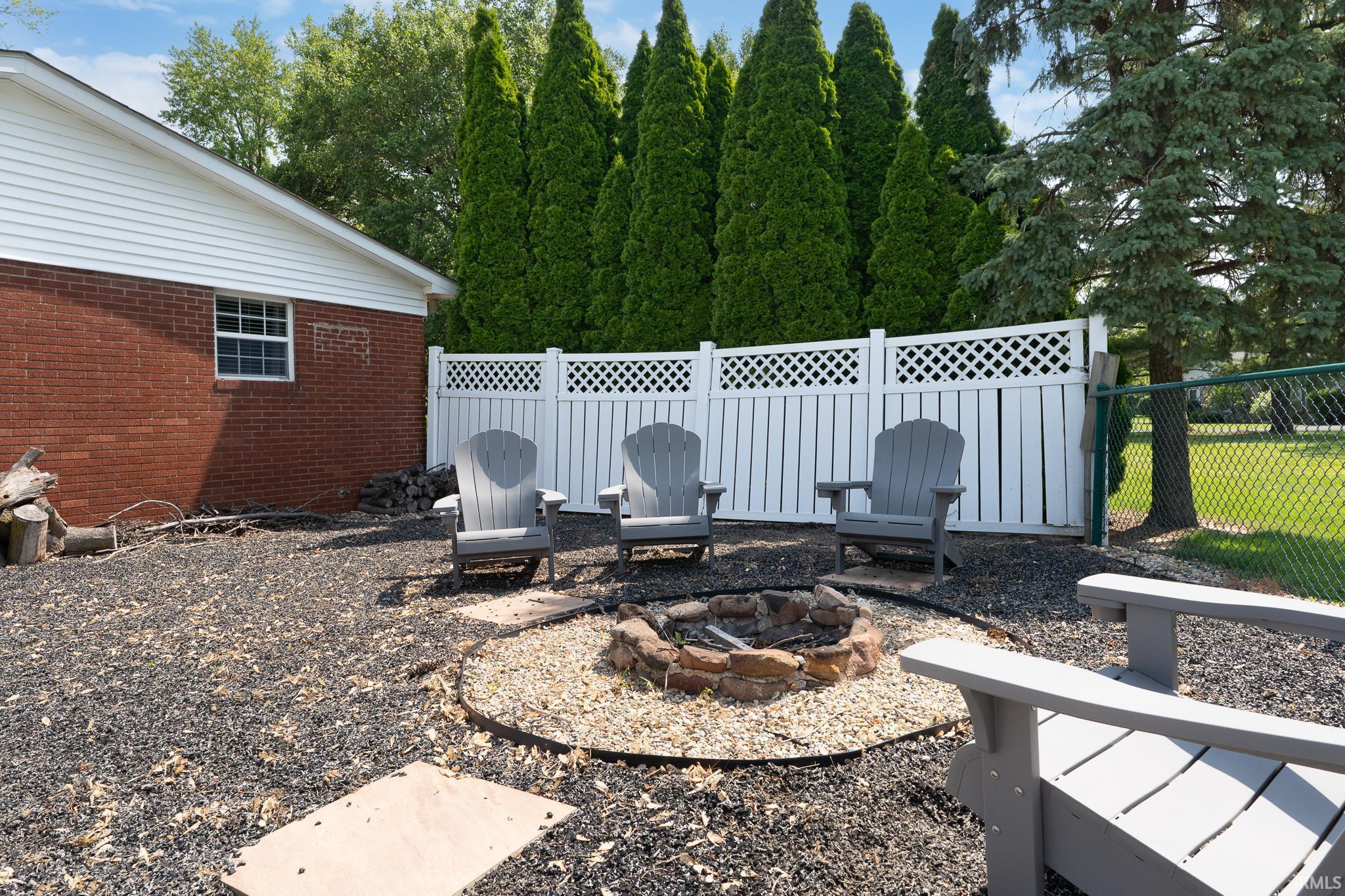 1323 Locust Place
