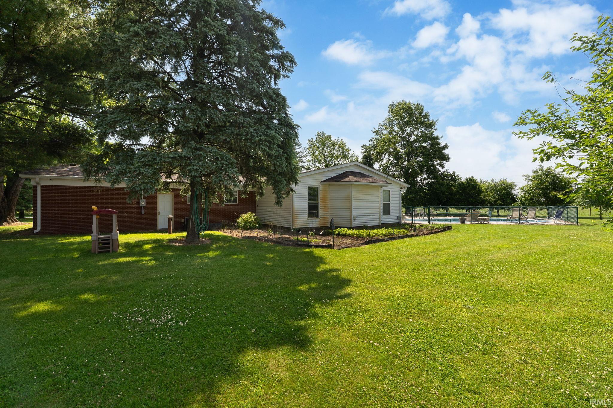 1323 Locust Place