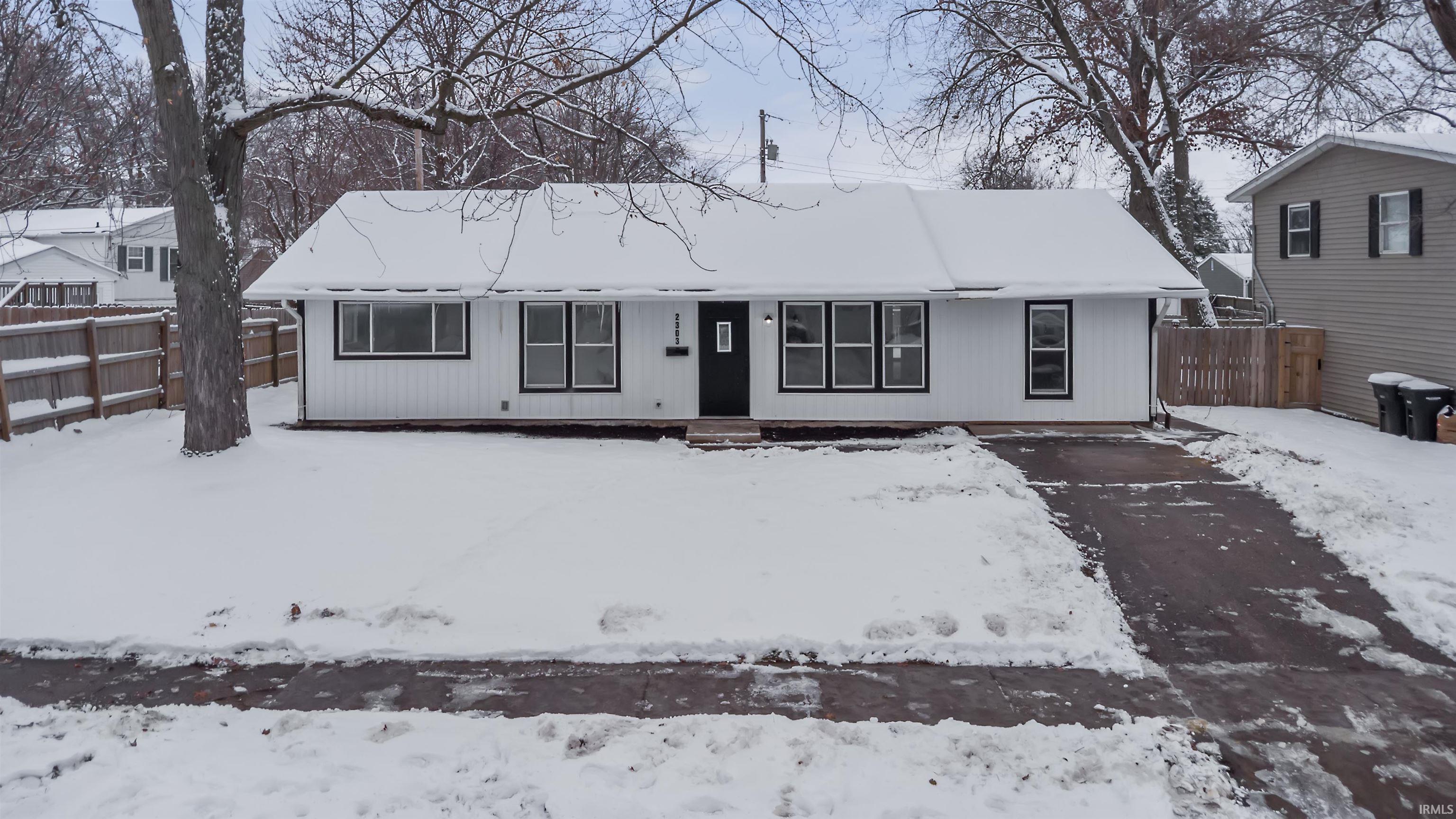 2303 Sioux Place