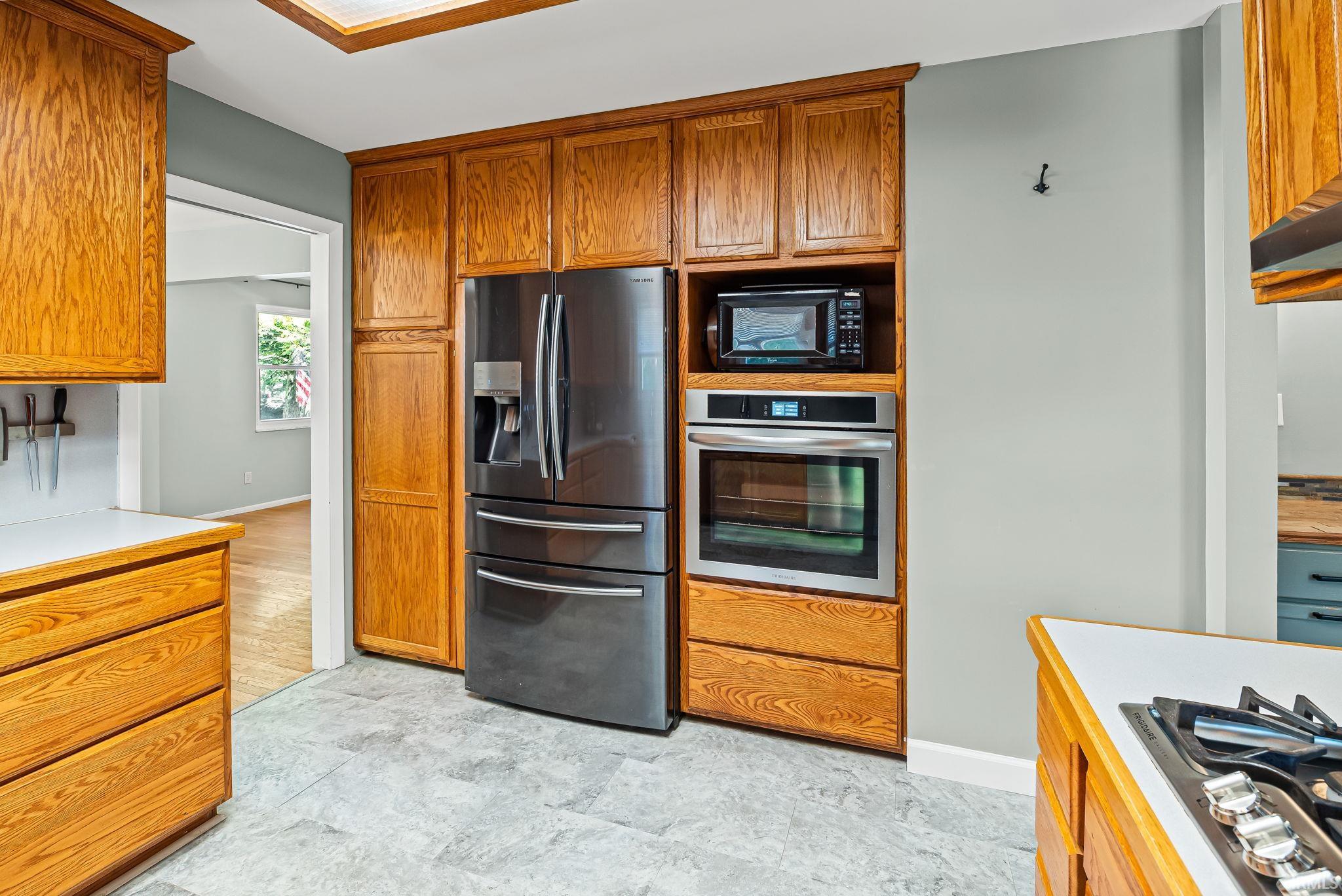 2861 Linda W Lane