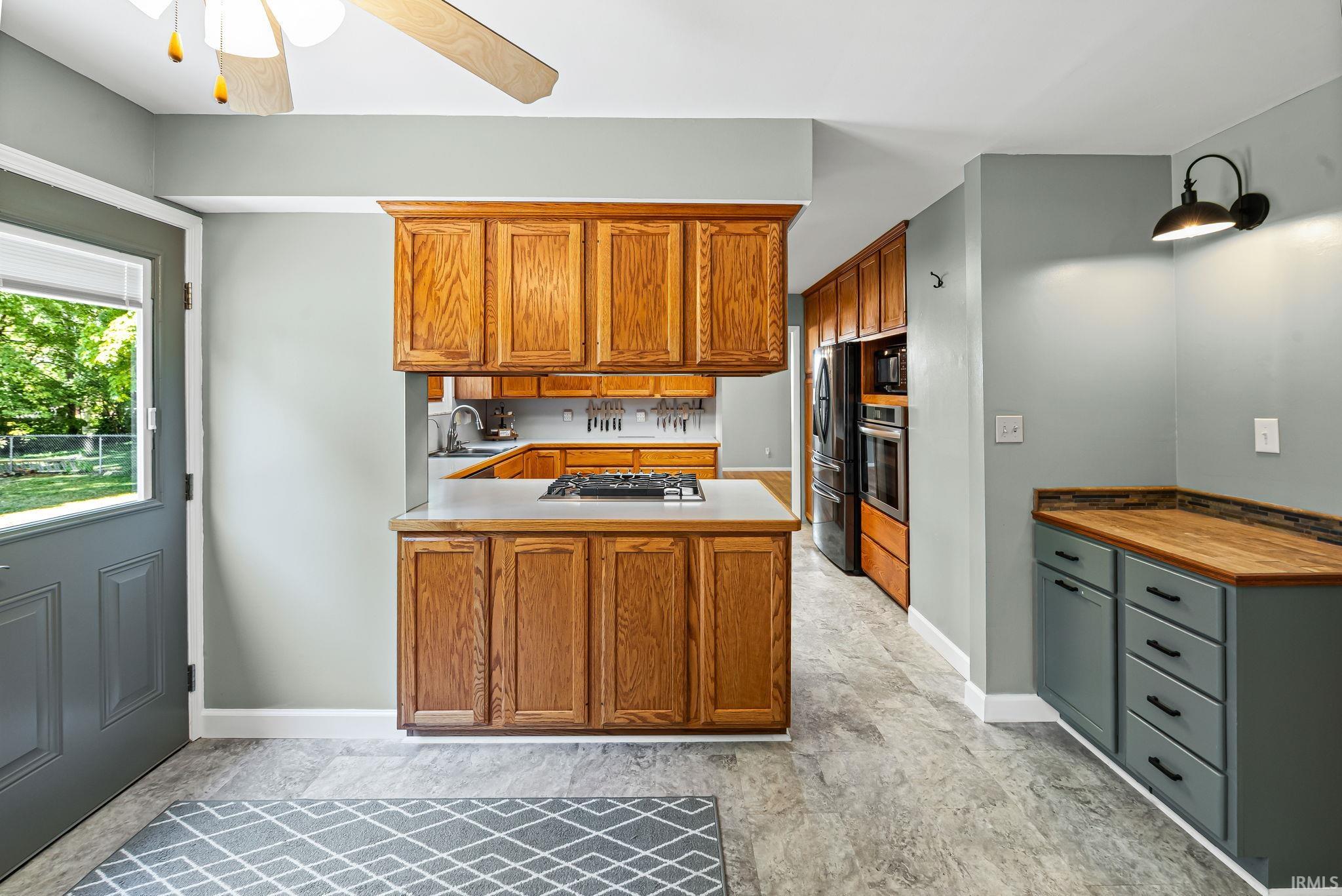2861 Linda W Lane