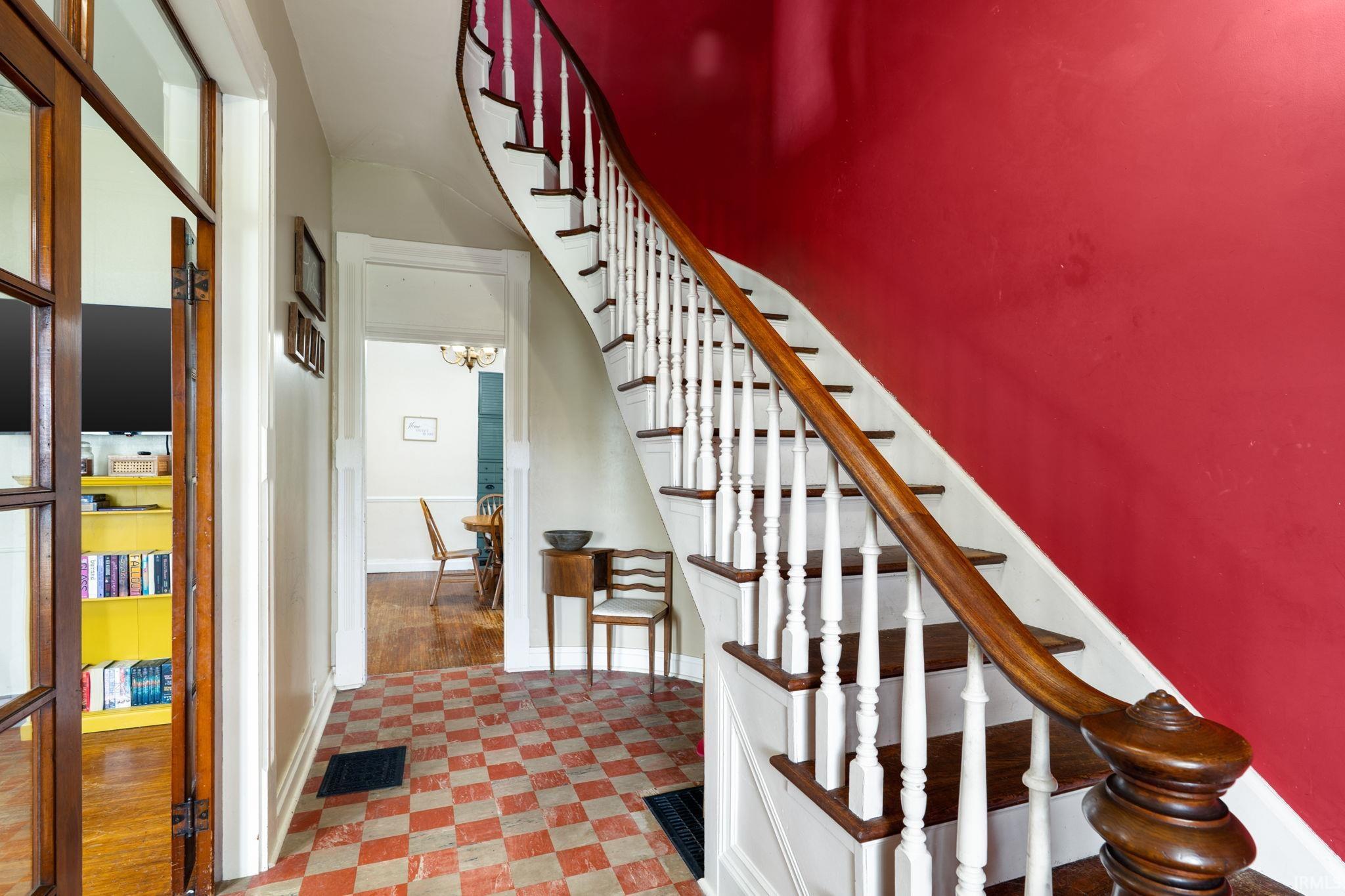 409 E Jefferson Street