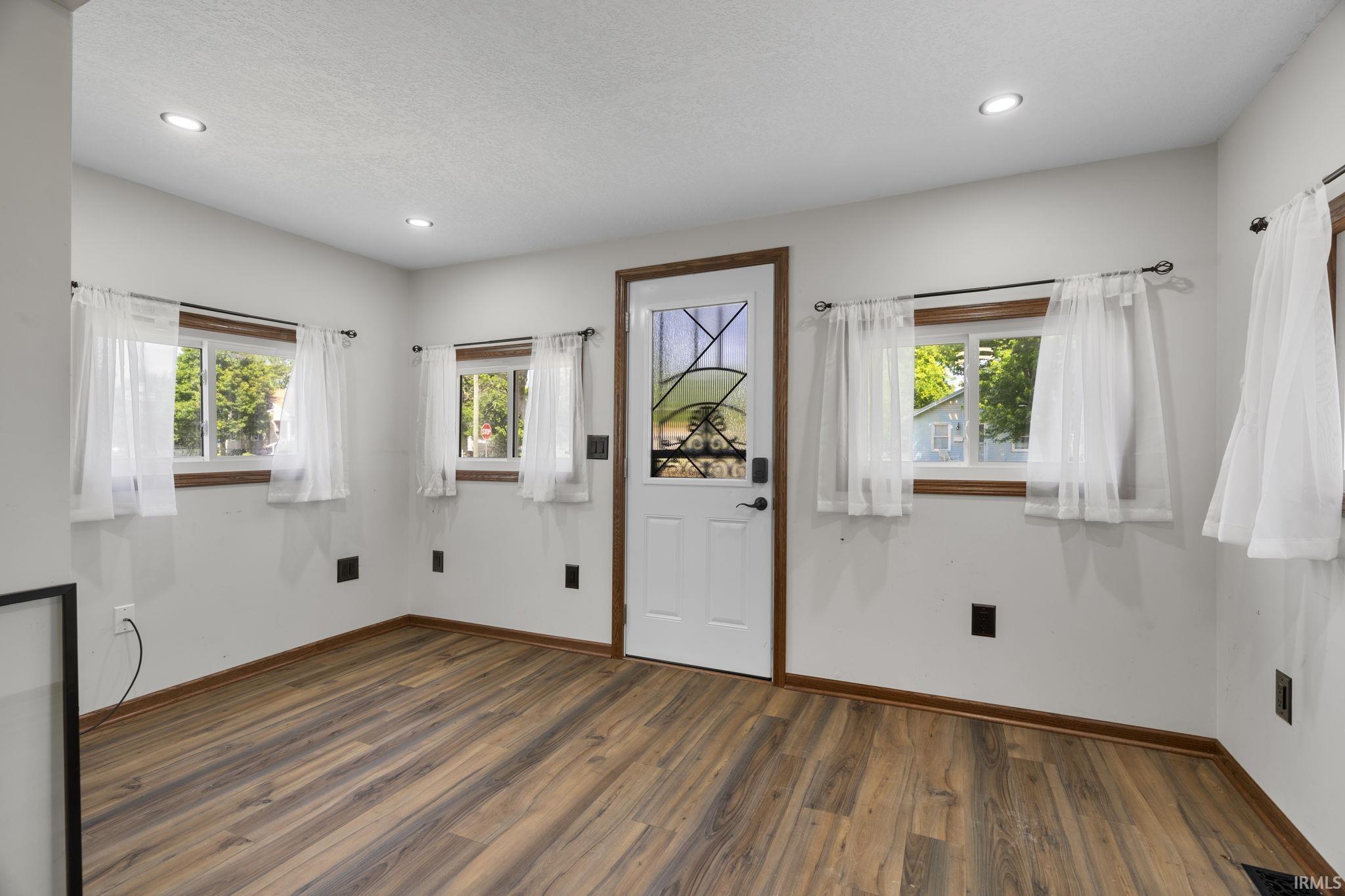 1303 S Locke Street