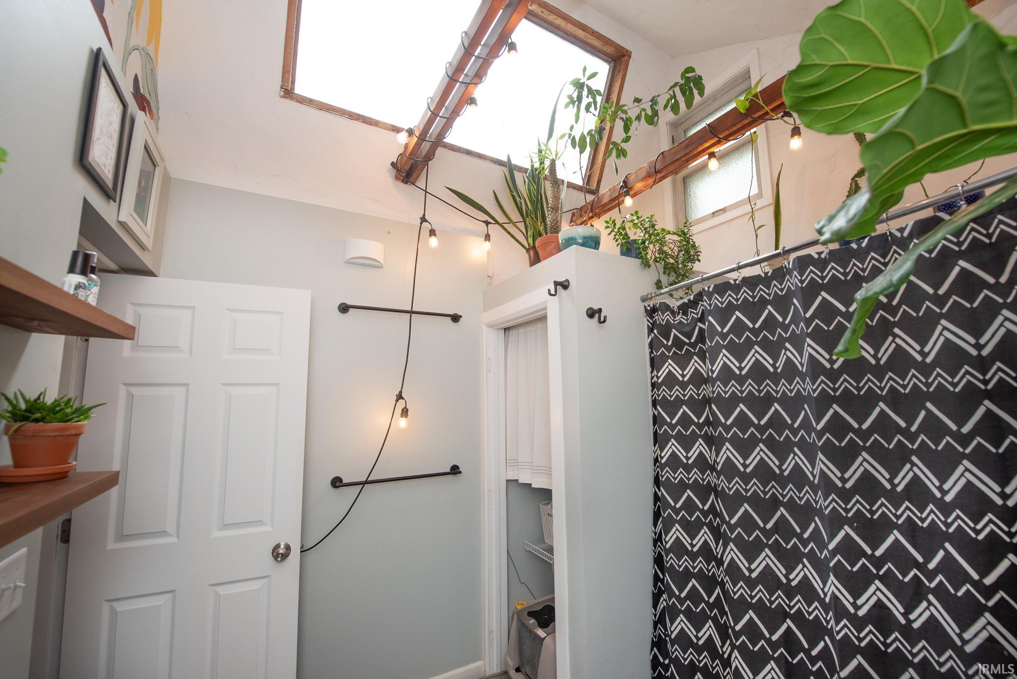 216 Dehart Street
