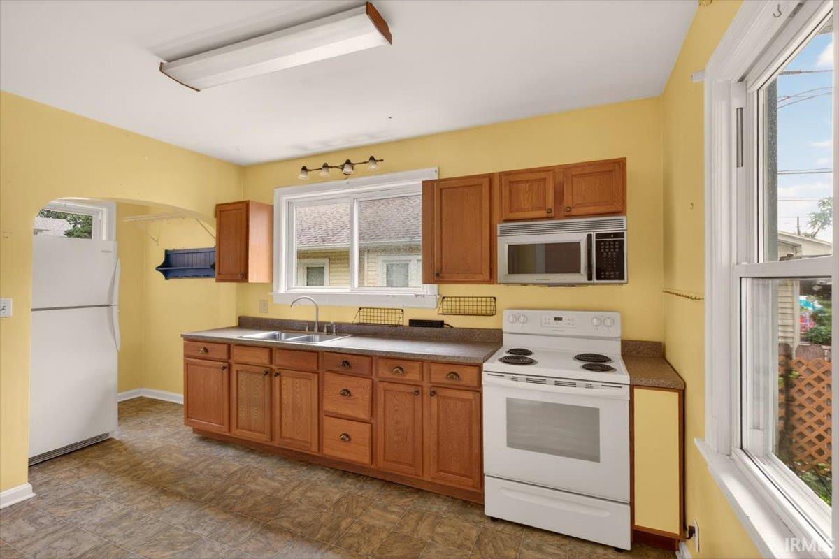 737 S 28th Street
