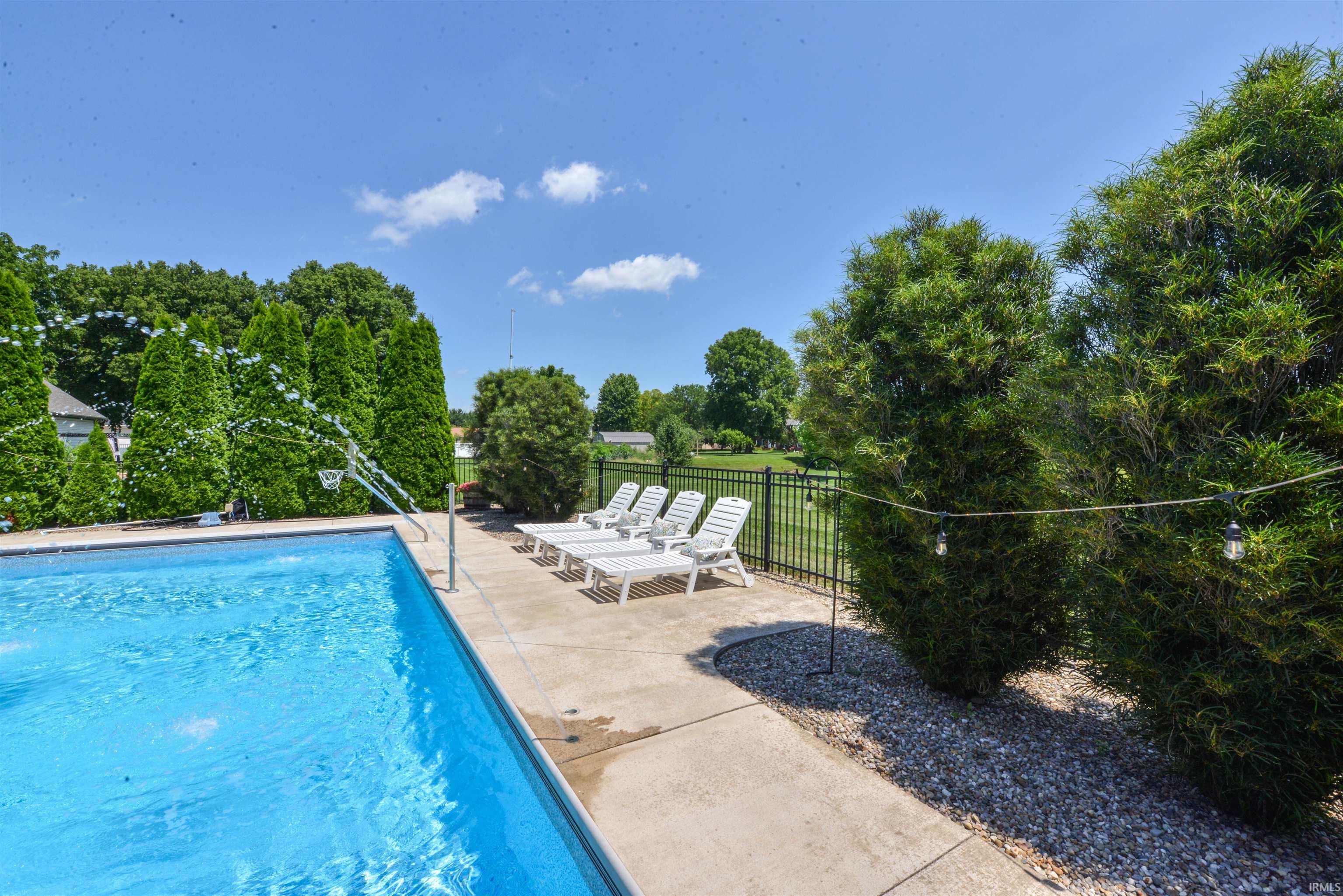 2509 Mar Ruth Drive