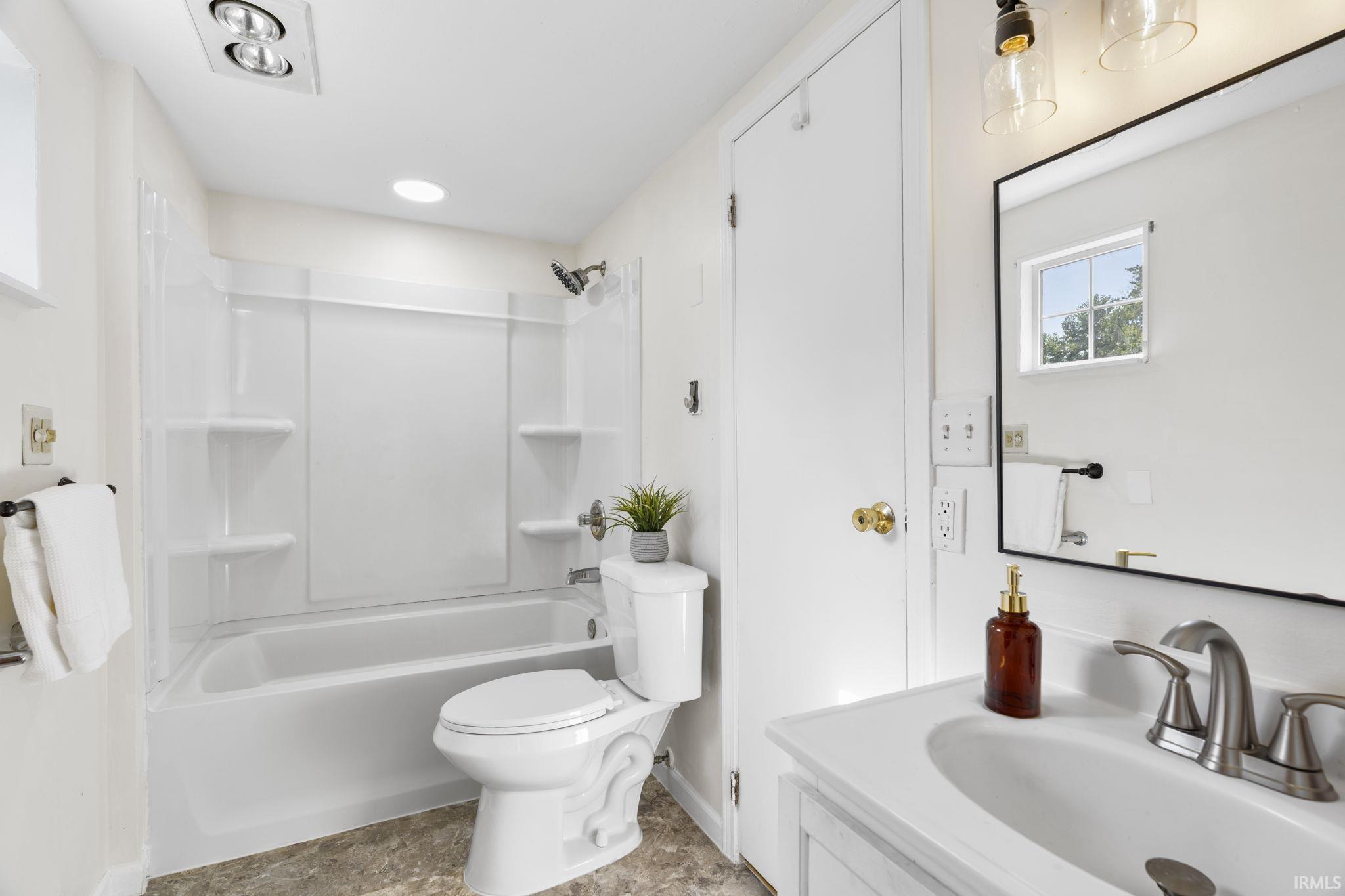 2421 Edgelea Drive