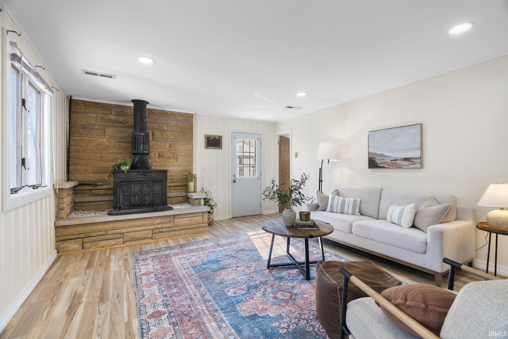 2421 Edgelea Drive