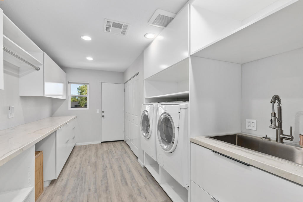 74155 Mockingbird Trail