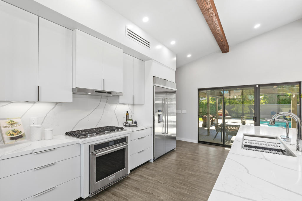 74155 Mockingbird Trail