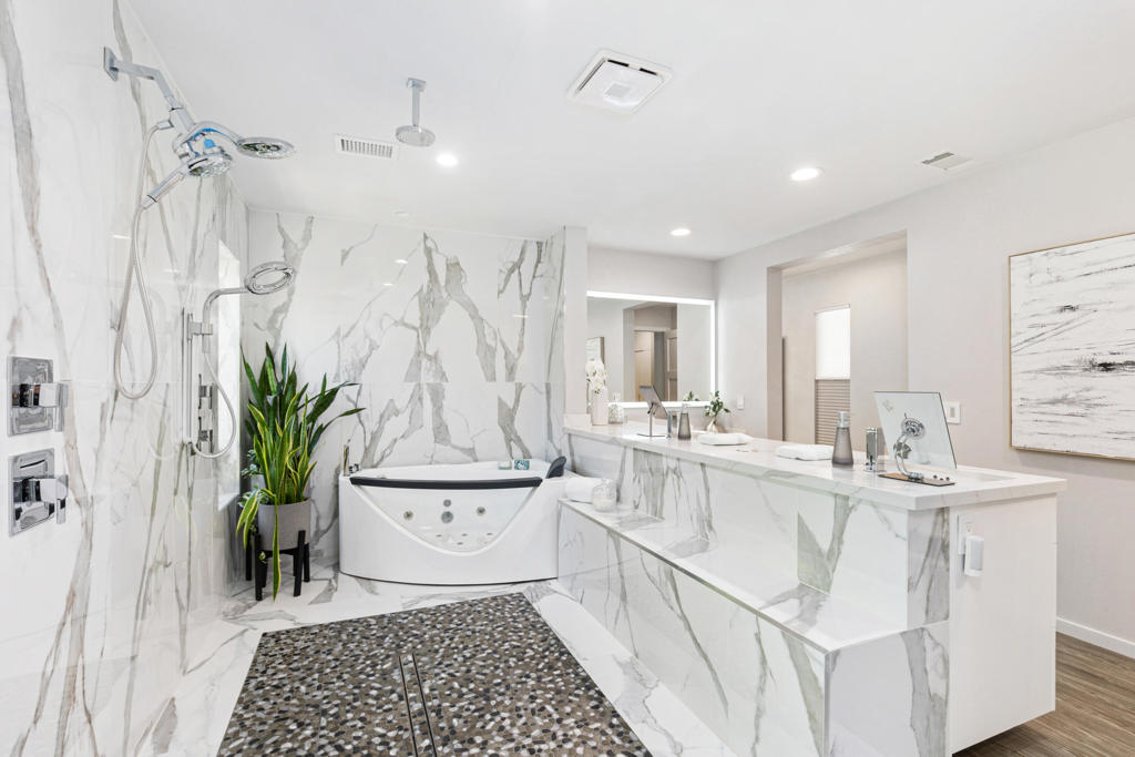 74155 Mockingbird Trail