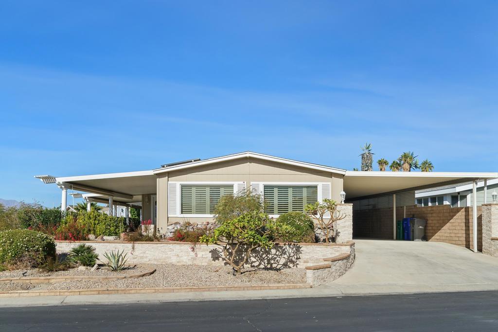 39138 Desert Greens Drive E