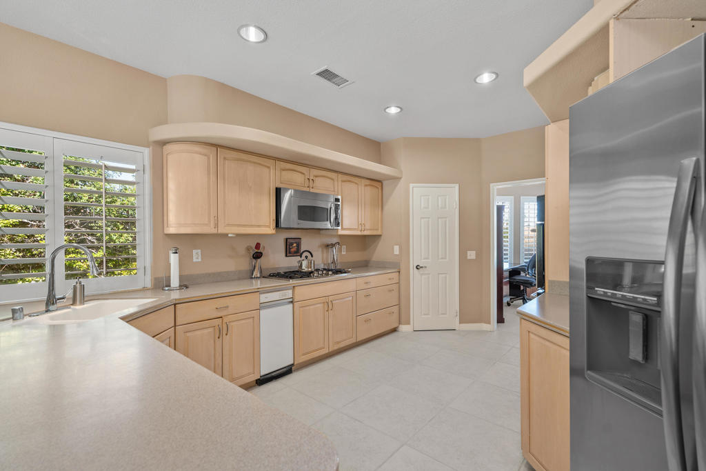 44375 Kings Canyon Lane