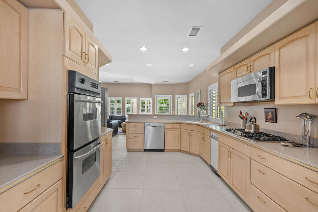 44375 Kings Canyon Lane