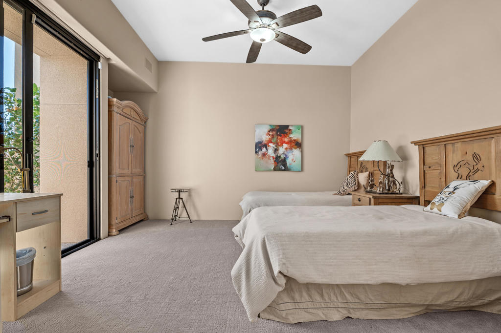 72885 Calle De La Silla