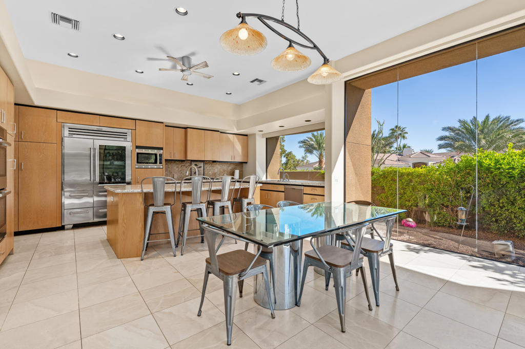 72885 Calle De La Silla