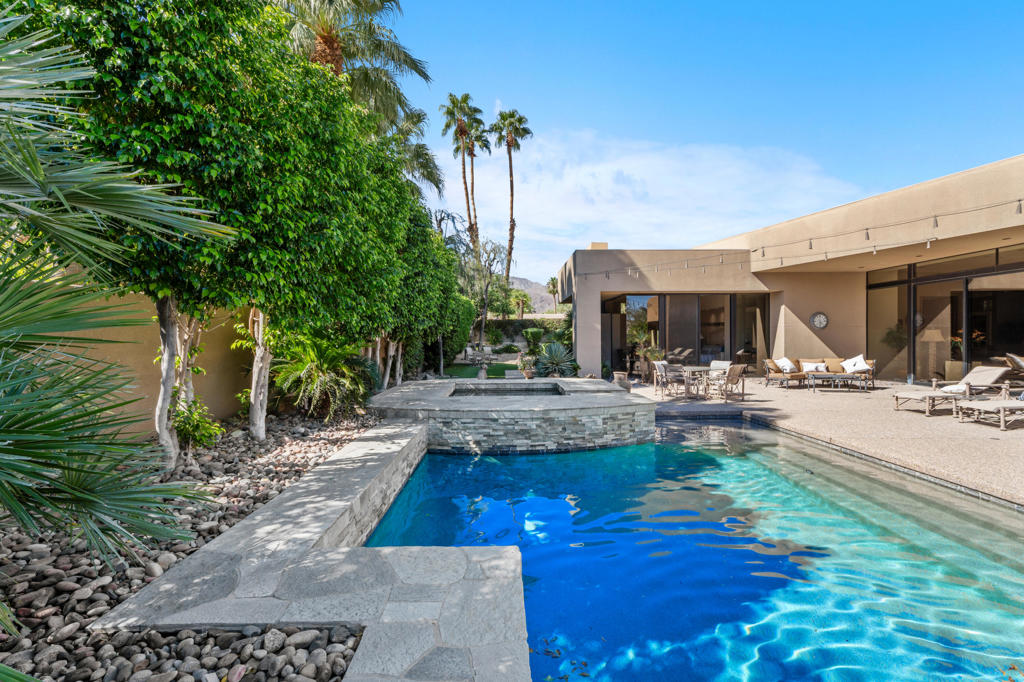 72885 Calle De La Silla