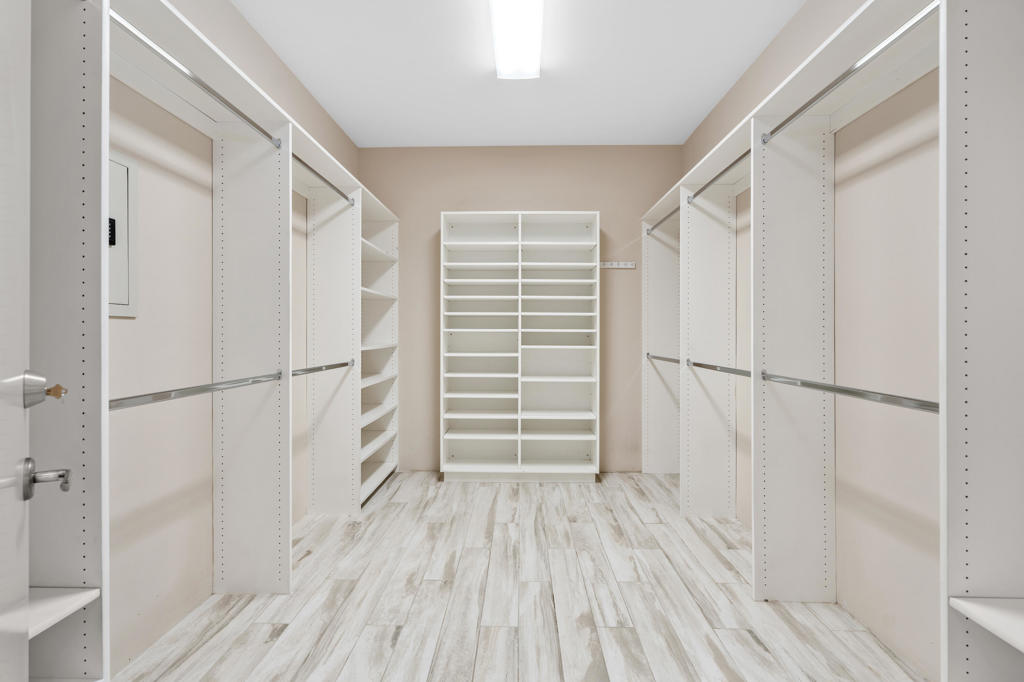 72885 Calle De La Silla