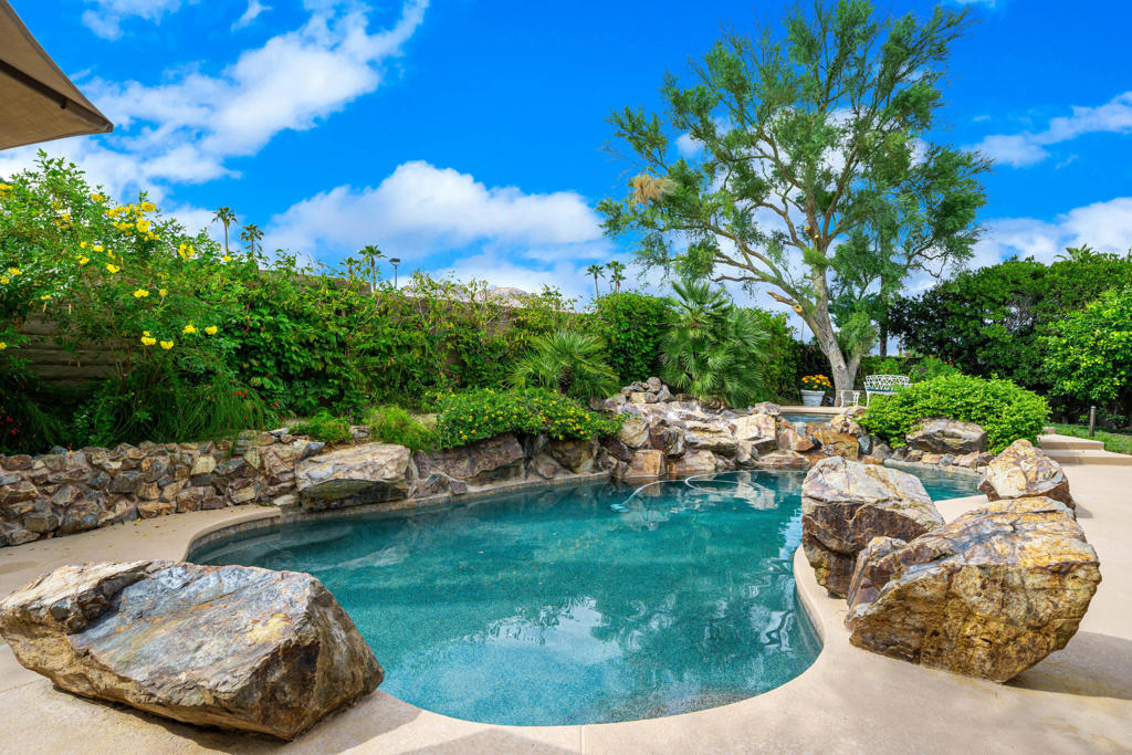 48285 Monterra Circle W