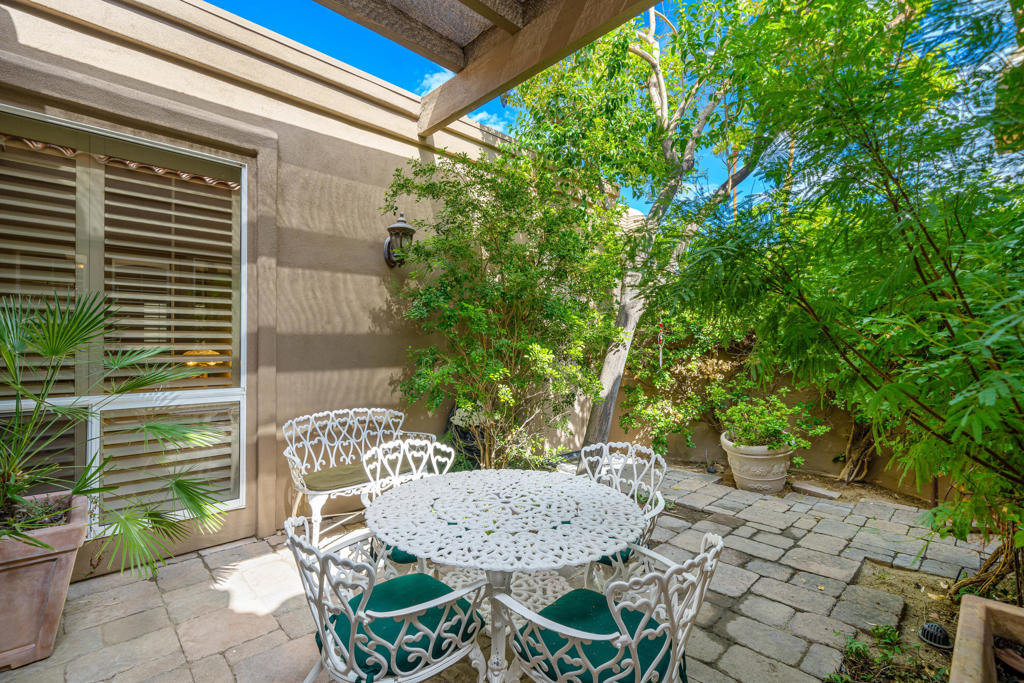 48285 Monterra Circle W