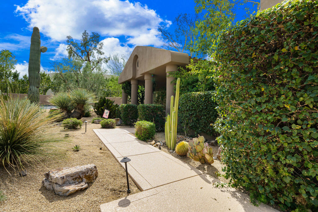 48285 Monterra Circle W