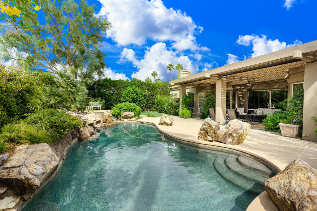 48285 Monterra Circle W