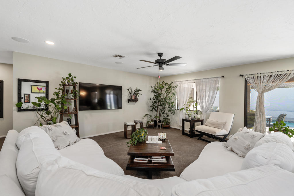 73915 Mountain View Avenue